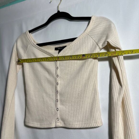 Forever 21 Off the shoulder crop top (long Sleeve) Size : small - Picture 3 of 7